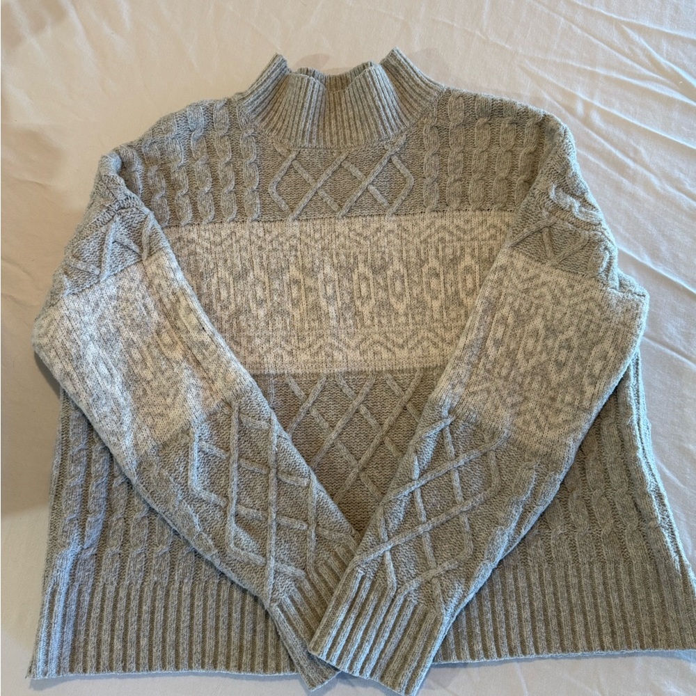 Rachel Zoe Women's Gray and Cream Turtleneck Sweater